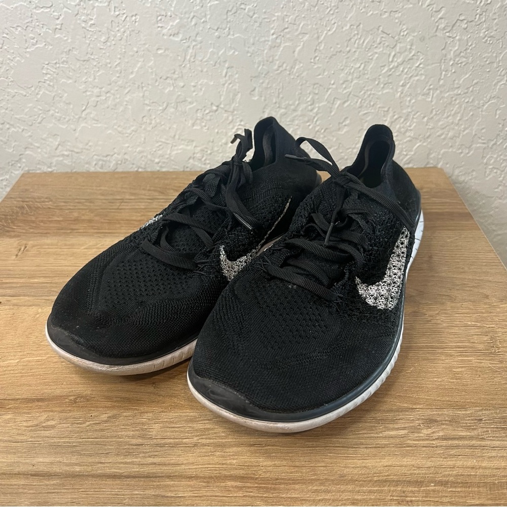Nike Free Run Flyknit Running Shoes Black & White Womens 9